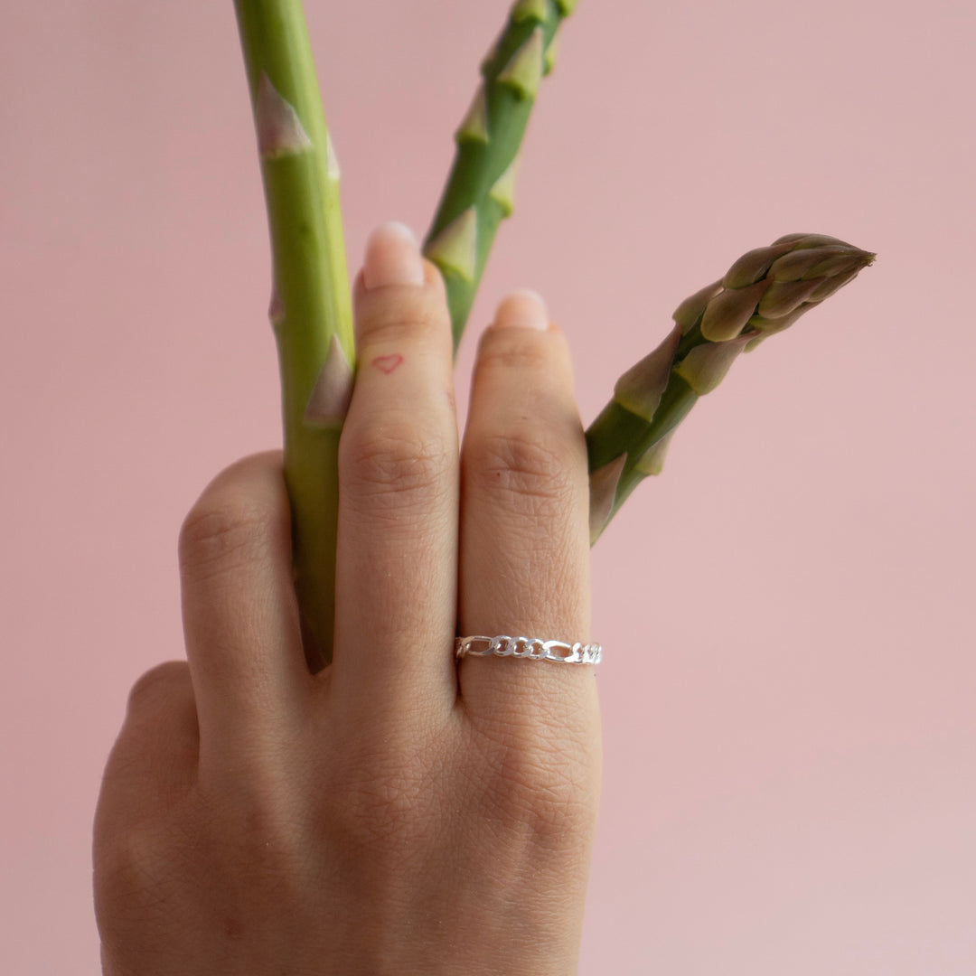 Large Figaro Chain Ring