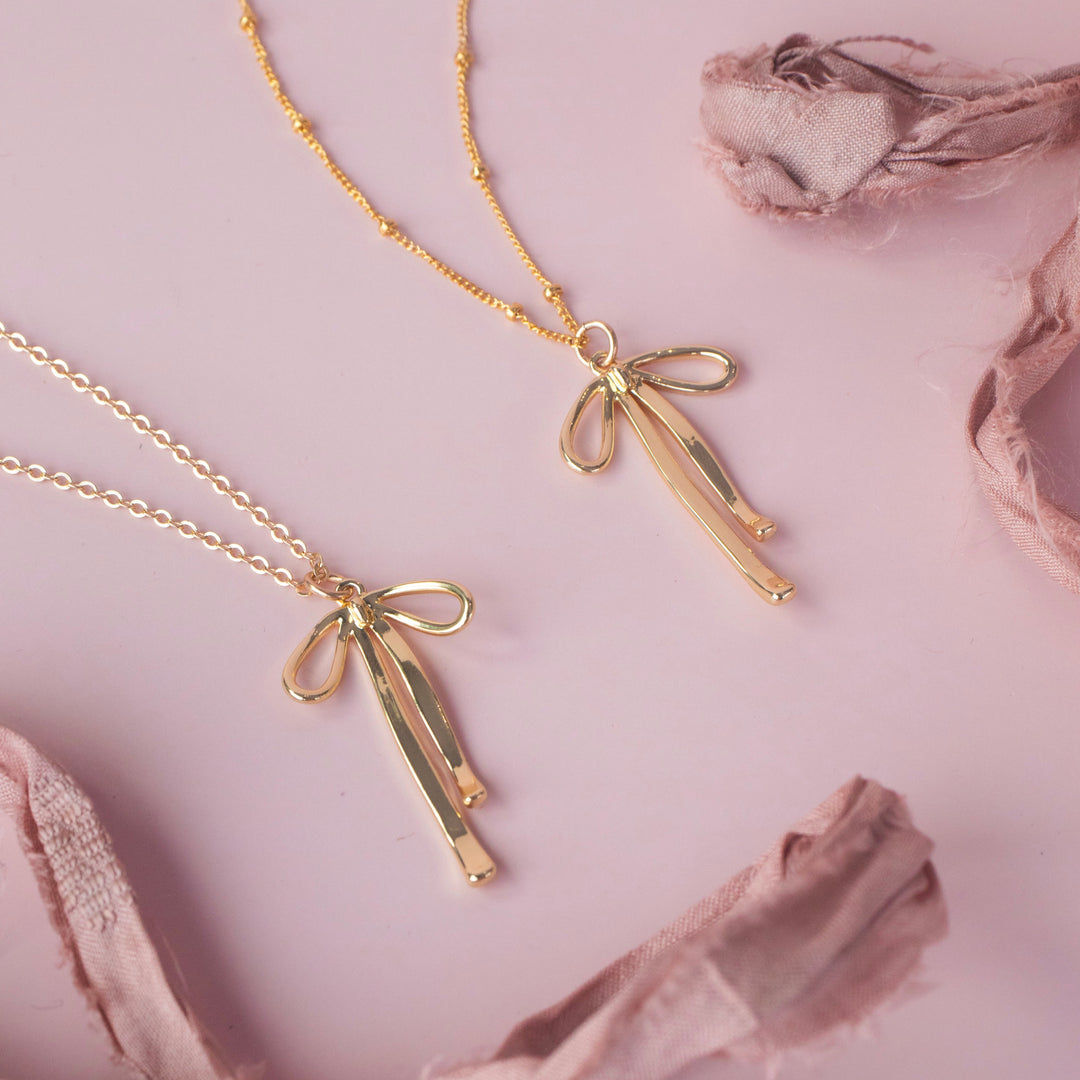 Bow Necklace