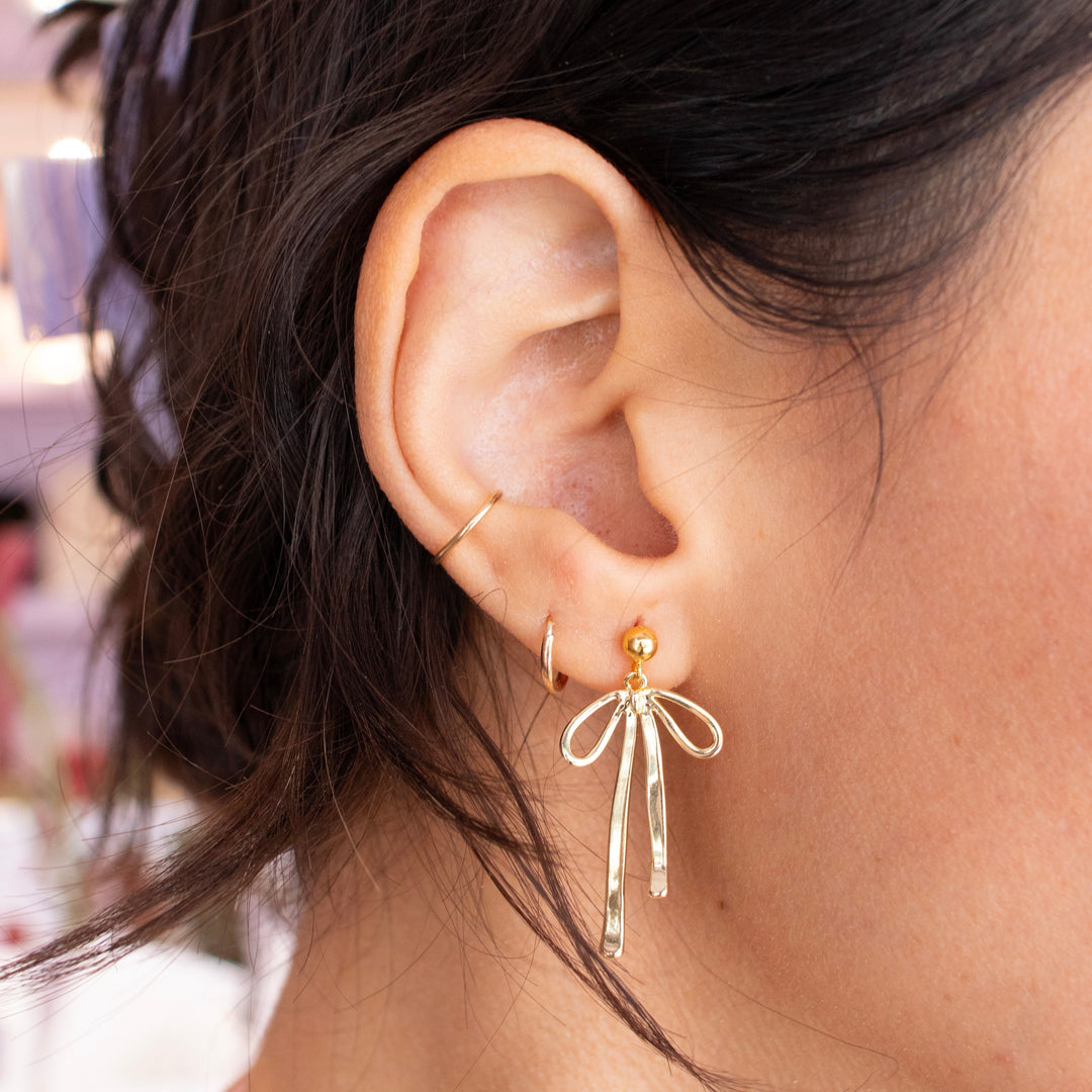 Boucles d'oreilles à tige avec nœud