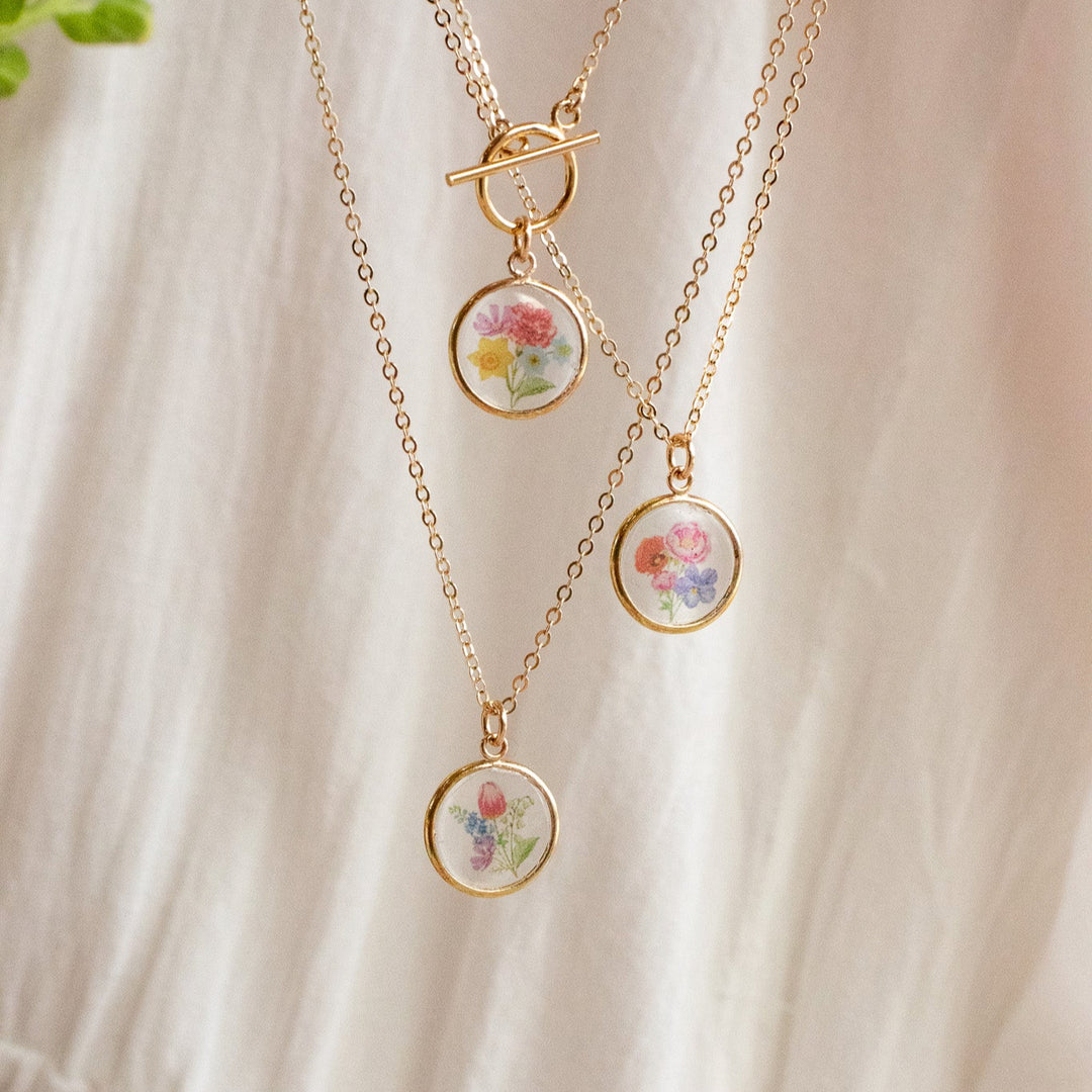 Family Birth Flower Bouquet Pendant