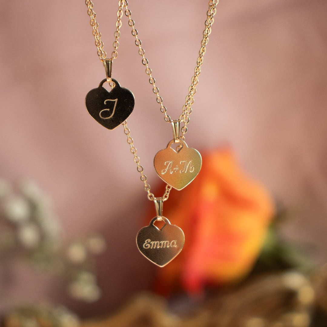 Collier disque coeur gravé en or