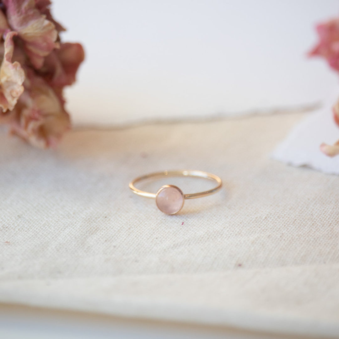 Anneau de pierres précieuses de quartz rose