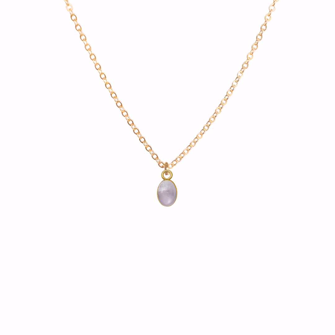 Collier pendentif ovale en pierres précieuses