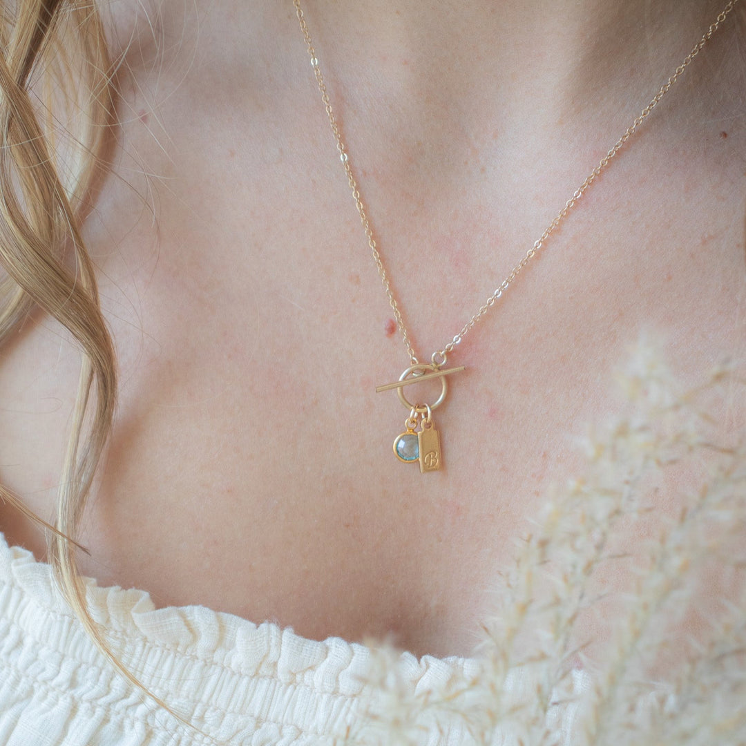Collier Pierre de Naissance et Initiale Toggle