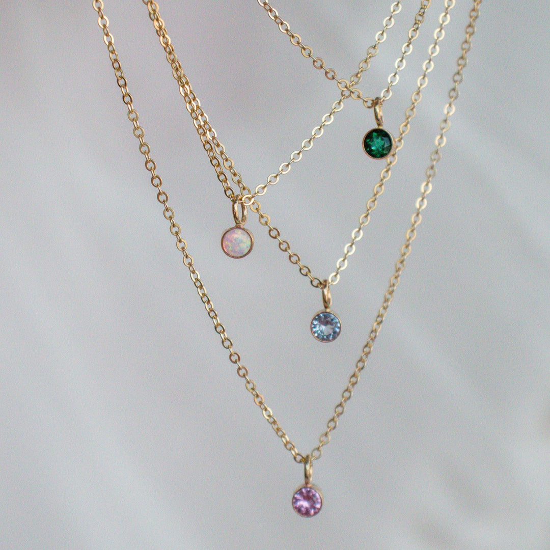 Collier avec pierre de naissance