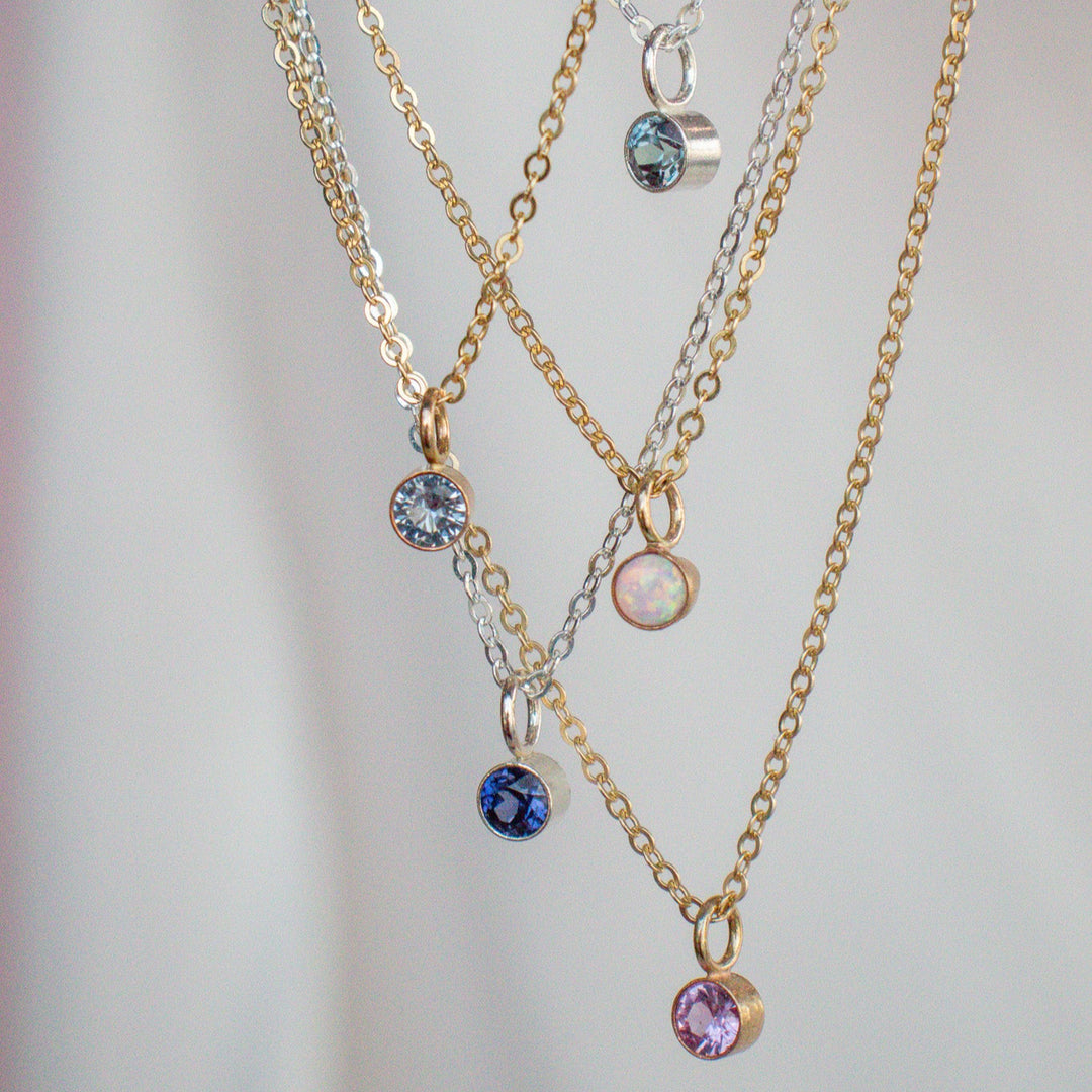 Collier avec pierre de naissance