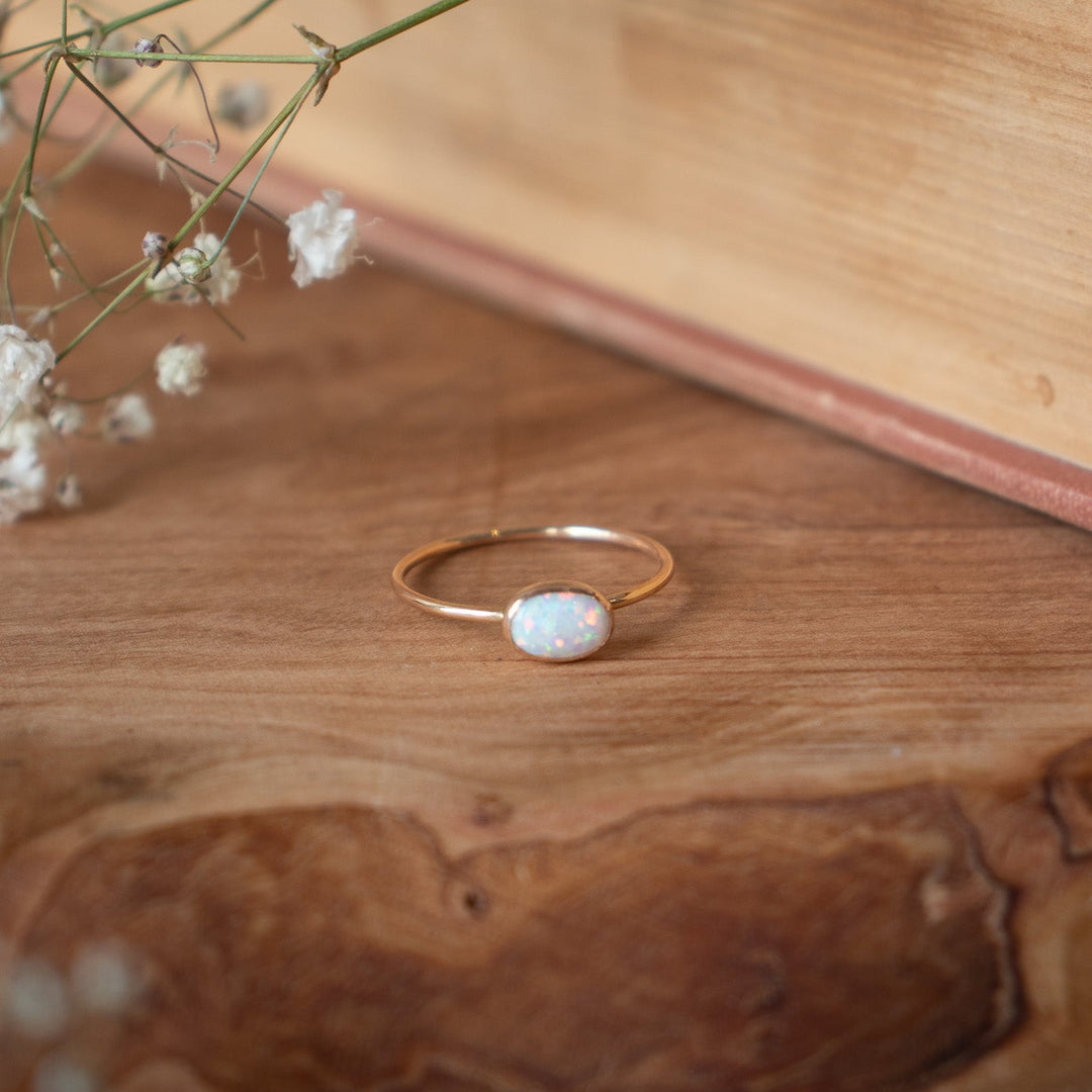 Bague ovale en opale