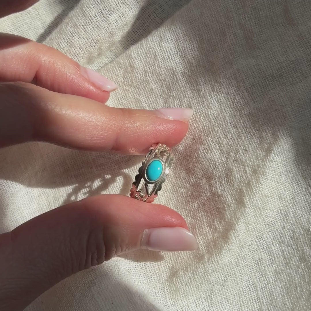 Vintage Sterling Silver Turquoise Ring
