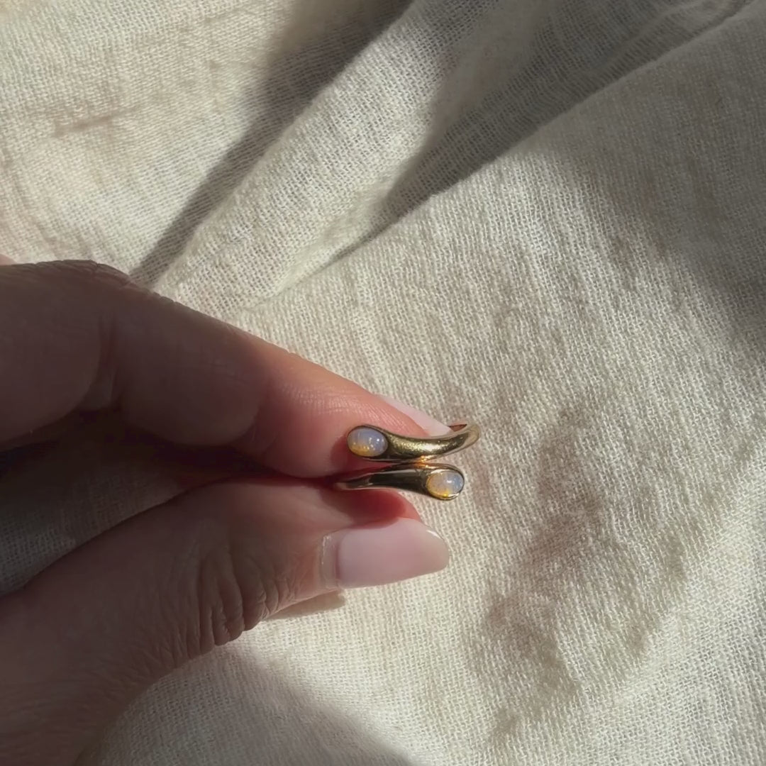 Vintage Avon Double Opal Ring