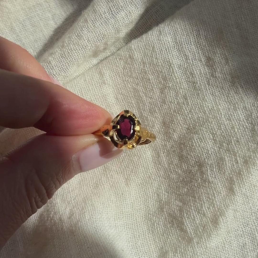 Vintage Garnet Glass Ring