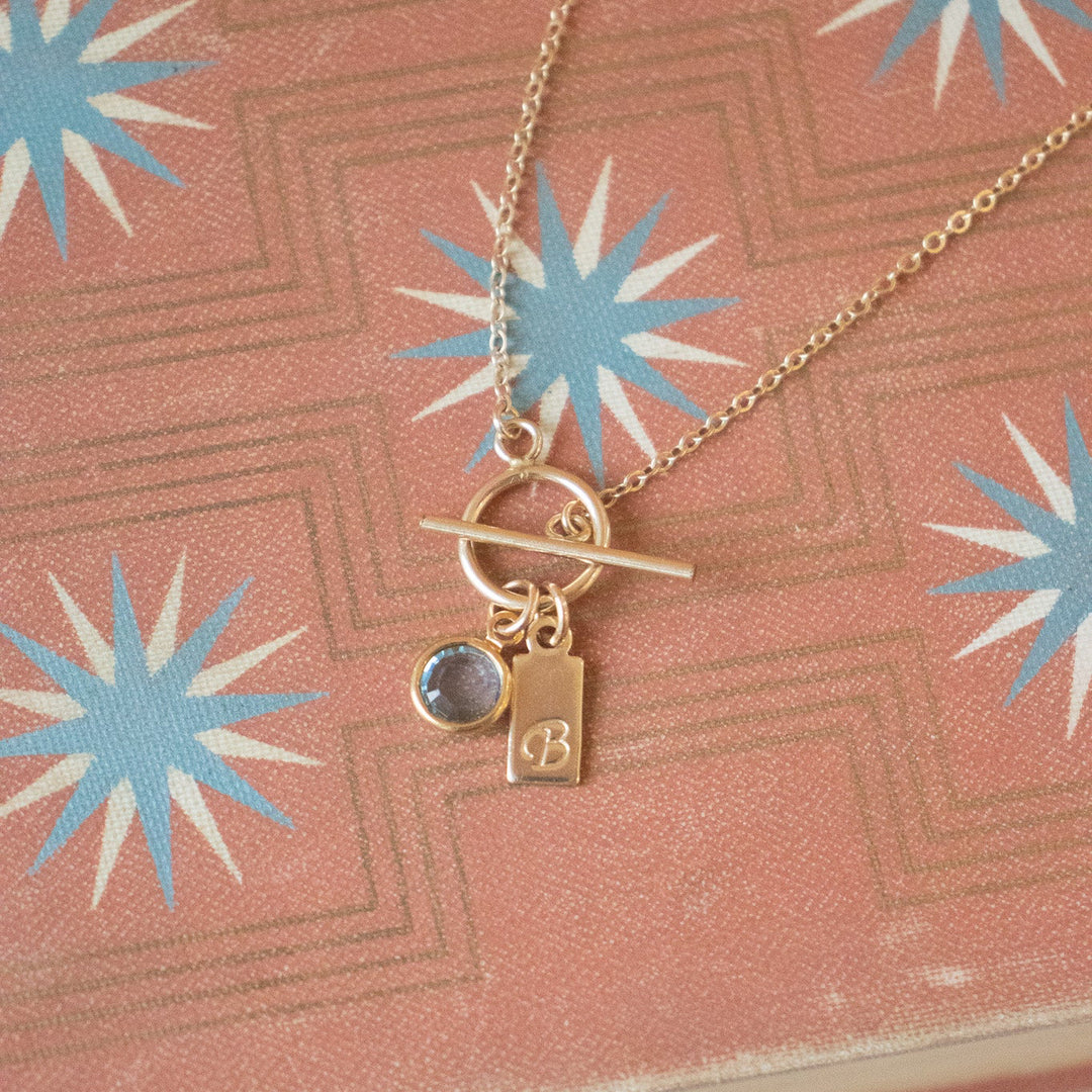 Collier Pierre de Naissance et Initiale Toggle