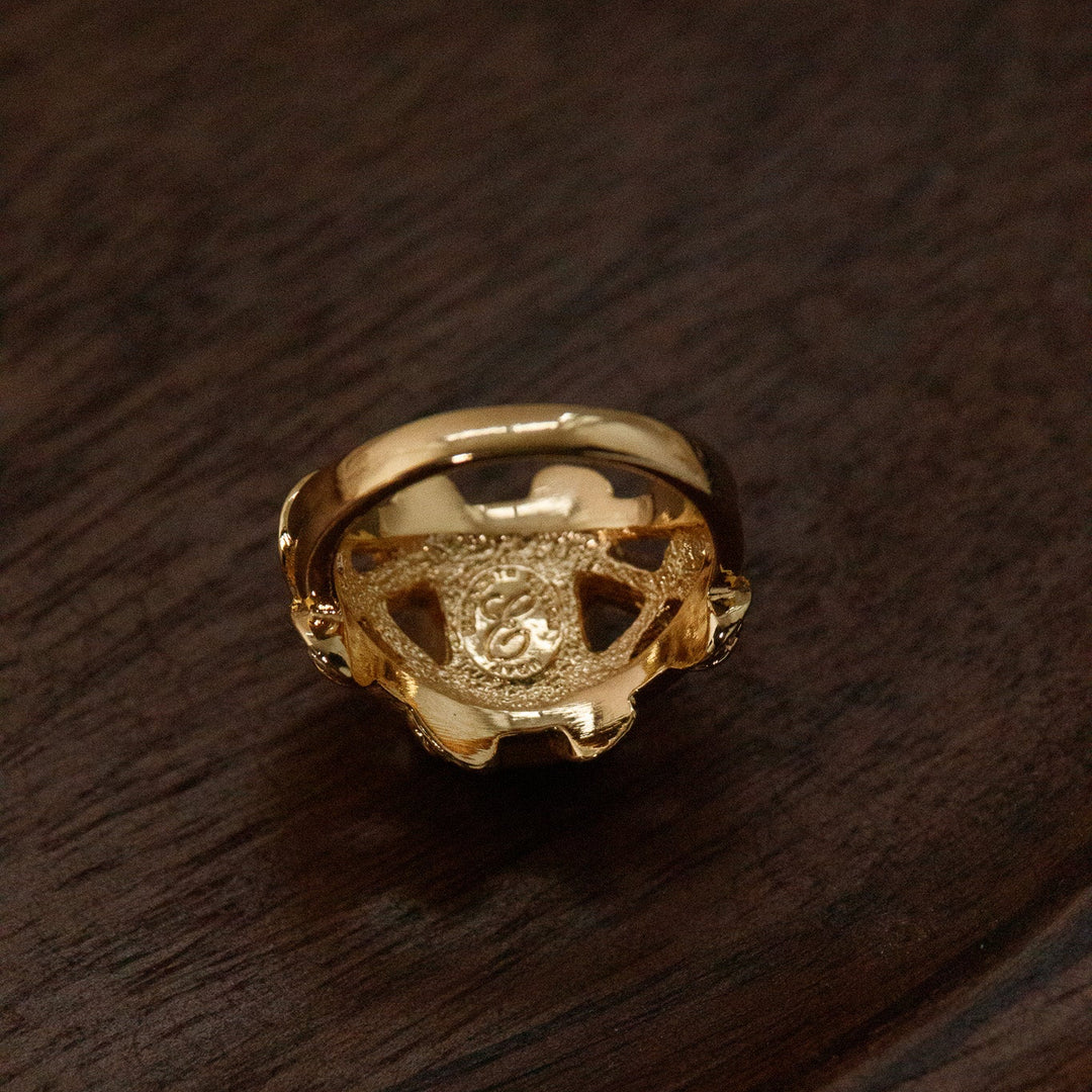 Vintage Elizabeth Taylor Avon Sparkle Kiss Blue Sapphire Ring