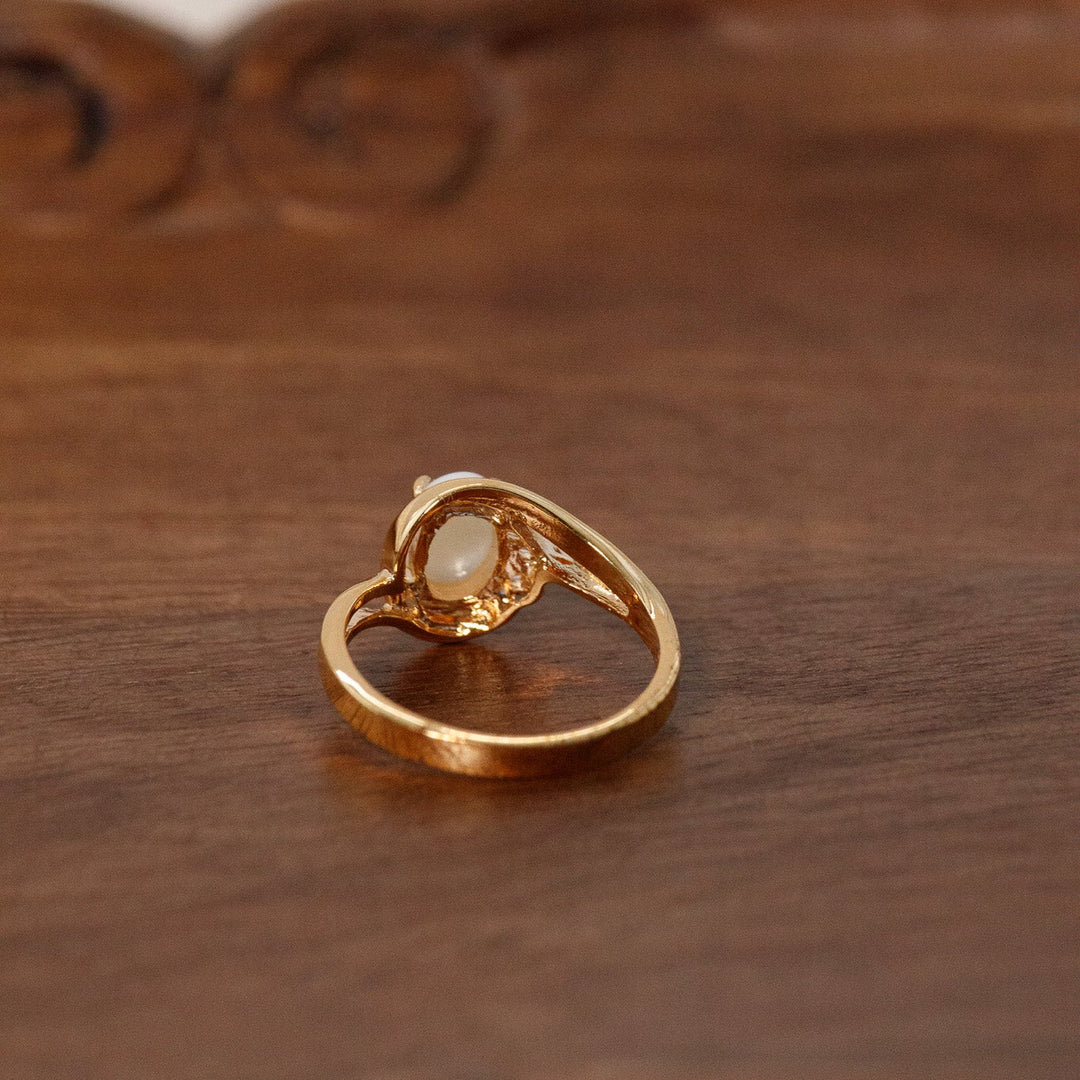 Vintage Faux Opal Gold Tone Ring