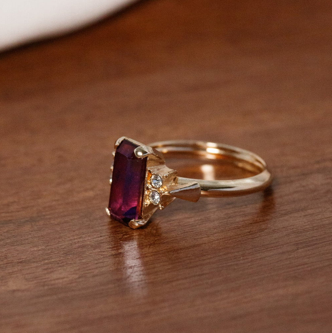 Vintage Avon Faux Amethyst Glass Ring
