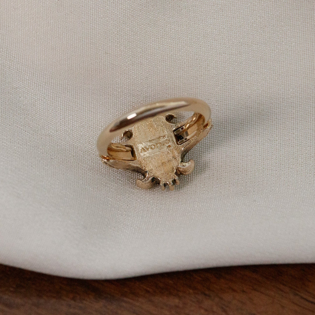 Vintage Avon Queensbury Faux Amethyst & Pearl Ring
