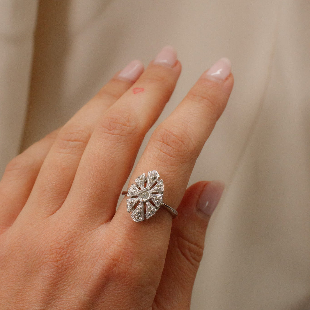 Vintage 1980 Avon Chesterfield Art Deco Rhinestone Ring