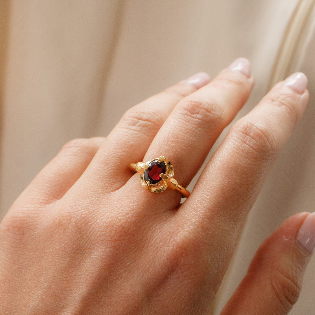 Vintage Garnet Glass Ring