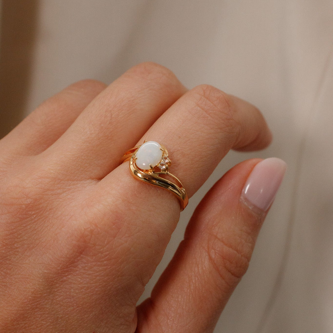 Vintage Faux Opal Gold Tone Ring