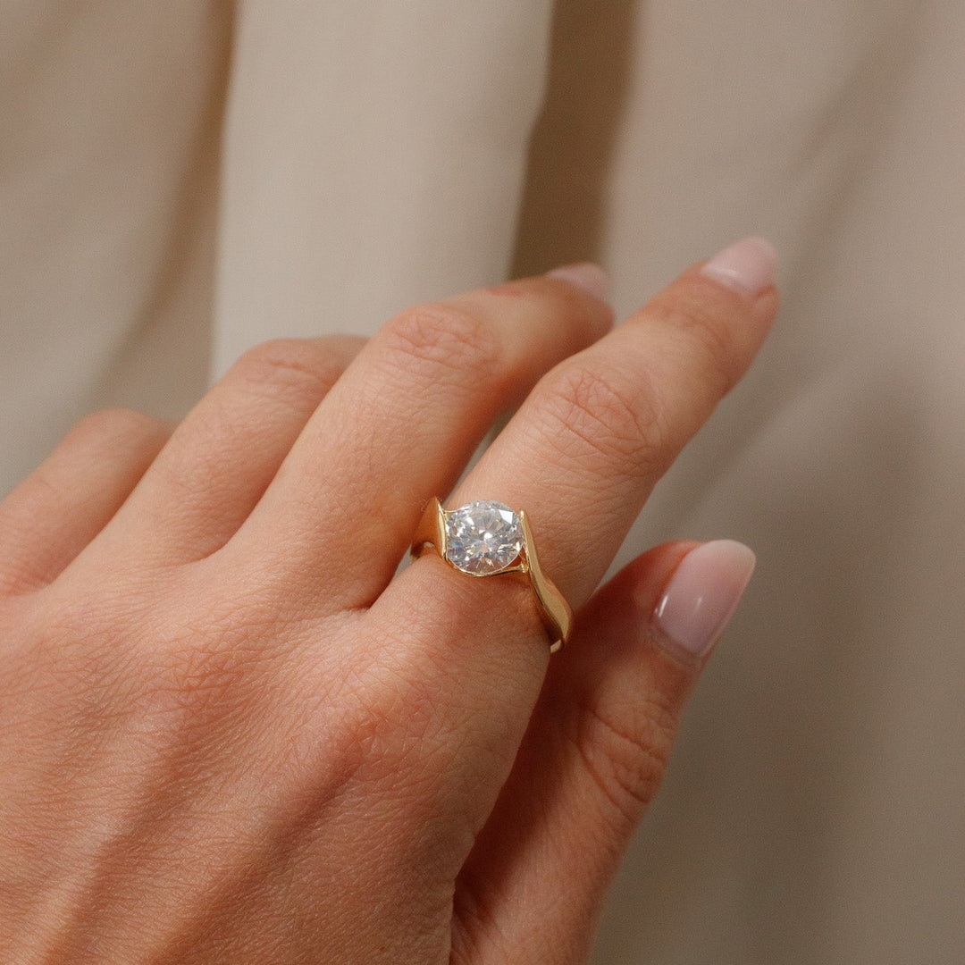 Vintage Avon Solitaire Ring