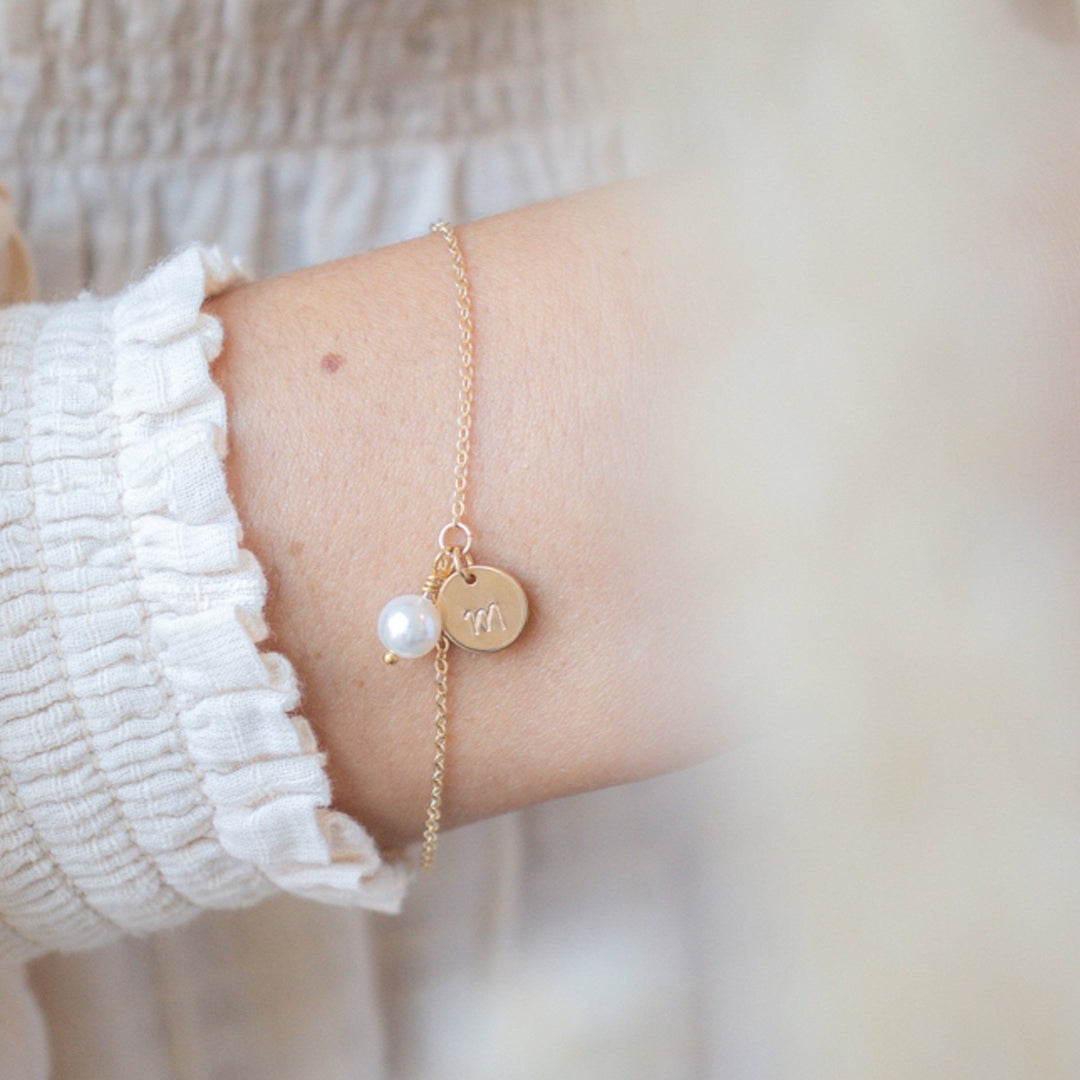 Bracelet Dainty Perle et Initiale