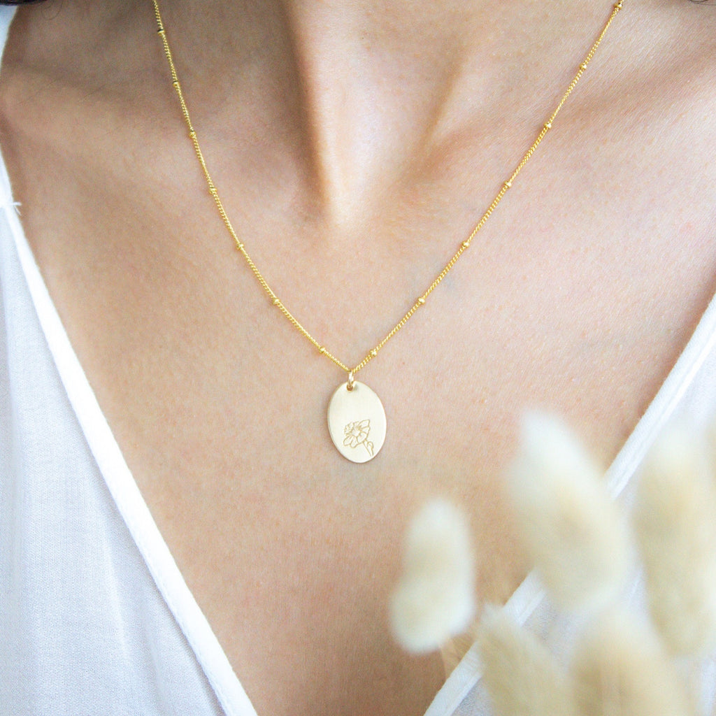 Birth Flower Necklace - Oval – Emery & Opal
